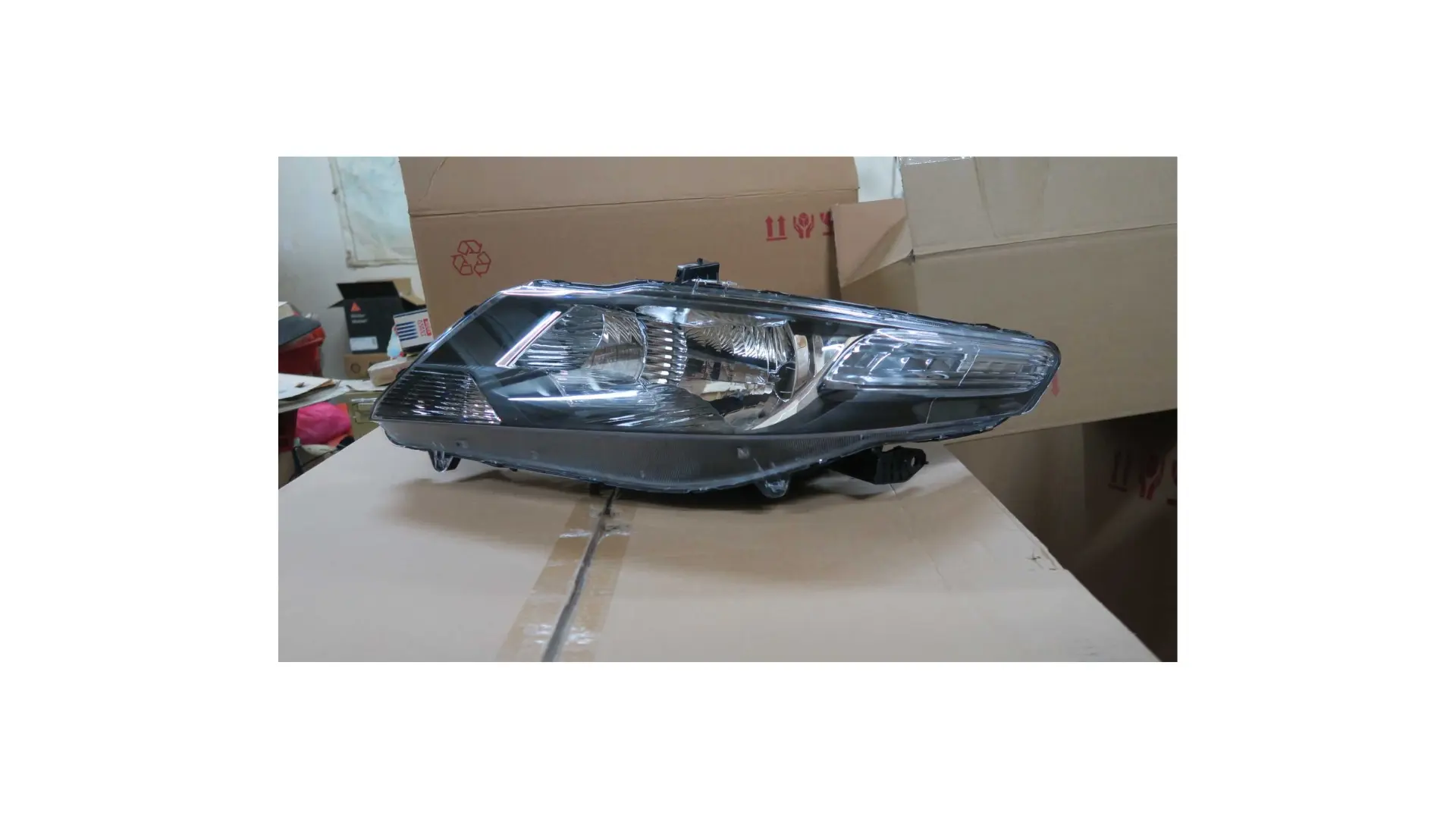 HEAD LAMP , HONDA CITY 09'-11 TM0/TMO LEFT -AFTERMARKET